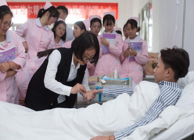 2026年四川五月花技師學院就業保障是什么,就業率