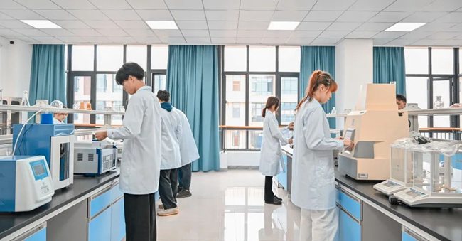 2026年四川省鹽業學校開設班級,志愿填報